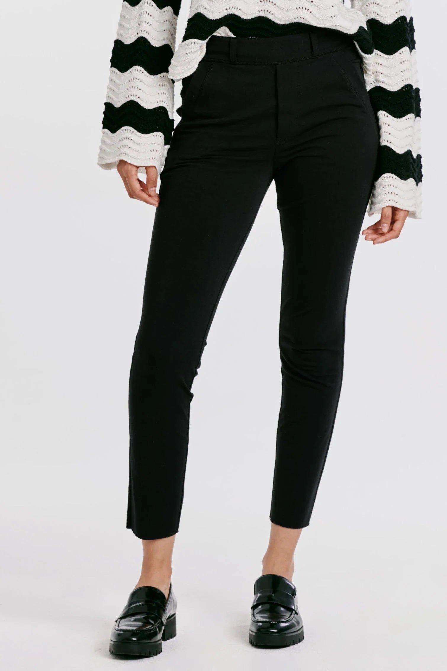 MONICA HIGH RISE CROPPED SKINNY LEGGING